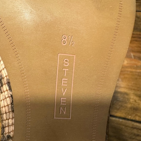 STEVEN NEW YORK Radical Ankle Boot Animal print, leather, unique heel Size 8.5 - Picture 9 of 13